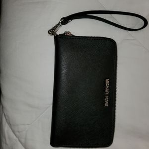 Michael Kors Wristlet